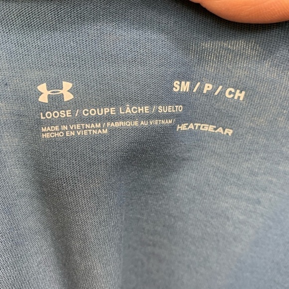 NWT UA Loose Fit Heat Gear Long Sleeve Top Small - Picture 5 of 7